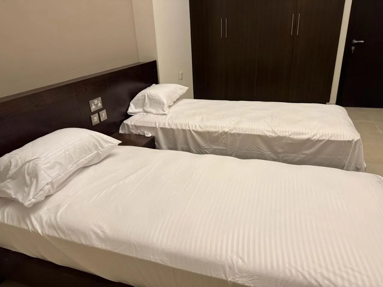 Raf Apartamento Dubai Quarto em Acomodações Particulares