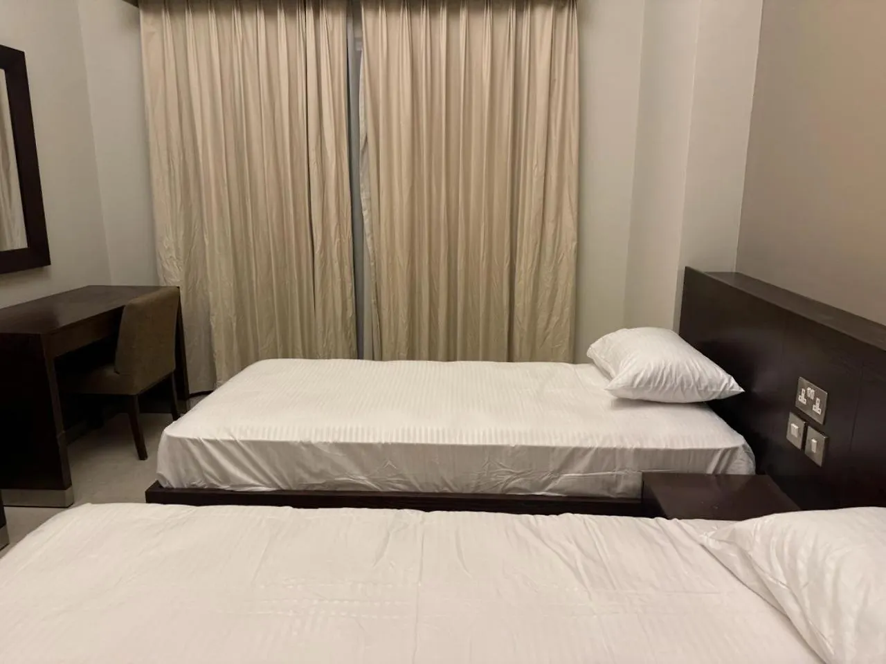 Quarto em Acomodações Particulares Raf Apartamento Dubai Emirados Árabes Unidos