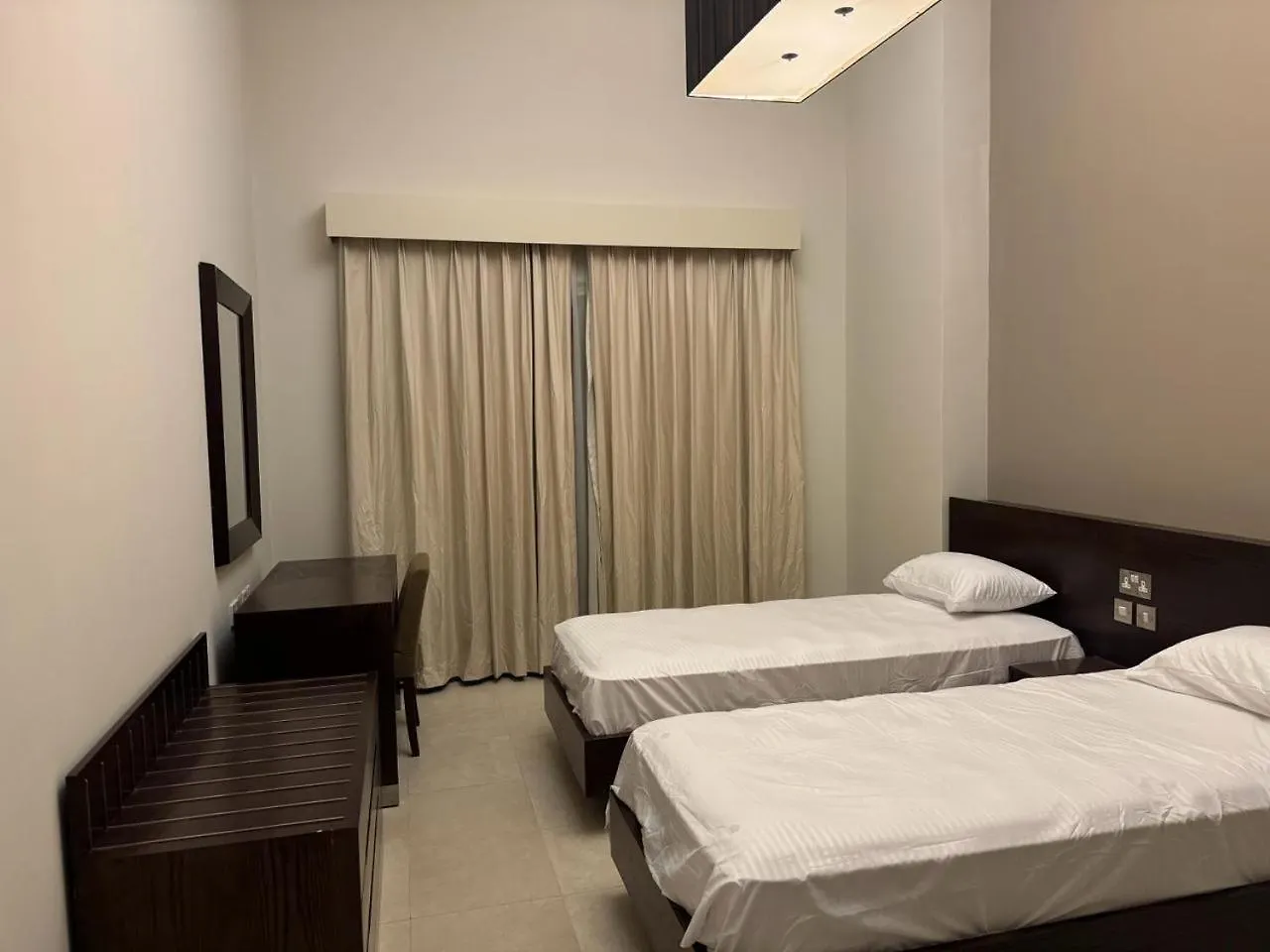 Raf Apartamento Dubai Quarto em Acomodações Particulares
